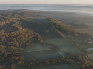 1 Hicks Ln, Columbia, TN 38401