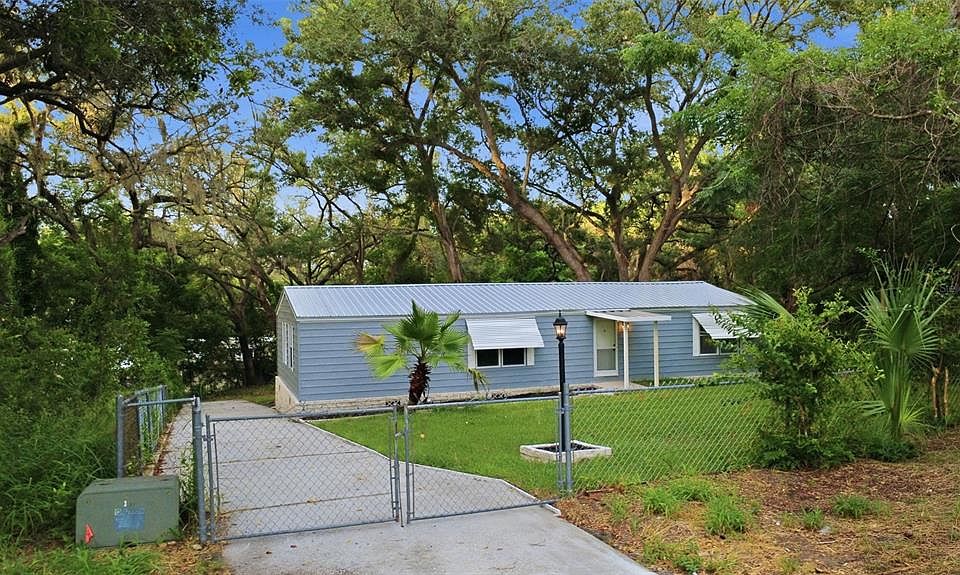 1st image of 403 ACORN CIRCLE