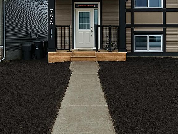 2nd image of 755 Marlatte Cres #B