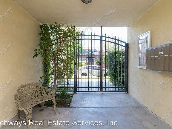 3rd image of 10725 Acama St APT 3