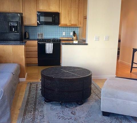 3rd image of 1101 Pacific Ave APT 202