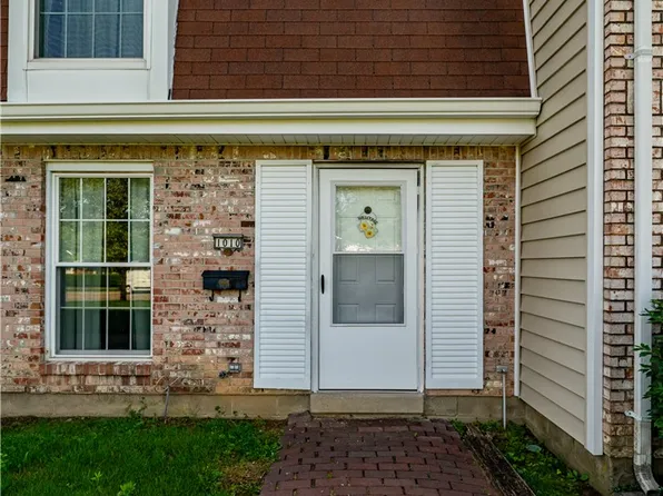 1010 Stoneybrook Trl, Fairborn, OH 45324