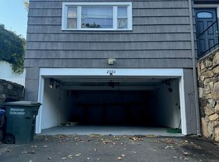 2350 Old Town Rd, Bridgeport, CT 06606