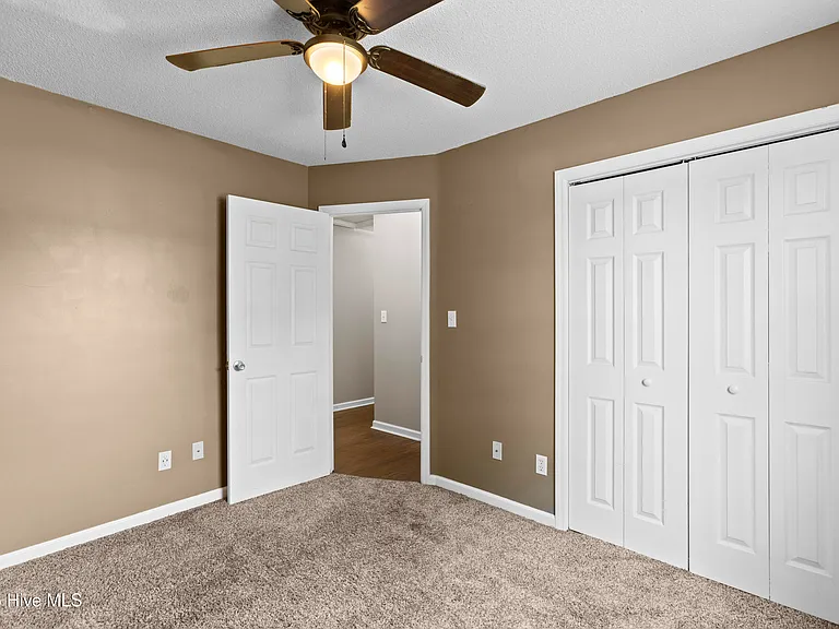 703 Covington Ct — Photo 16
