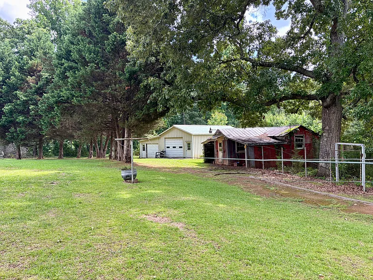 243 Dowd Rd — Photo 36