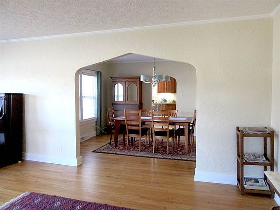 5th image of 1010 Northwestern Ave