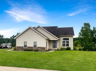 2086 Eaststone St SE, Caledonia, MI 49316