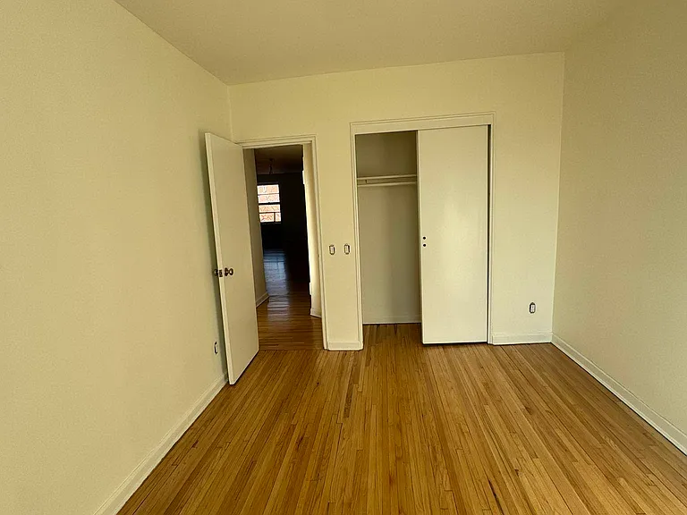 231 Clinton St #4 — Photo 10