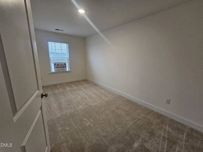 48 Bloodroot St — Photo 18