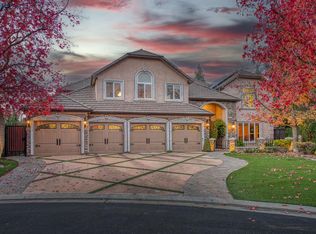 1558 E Shadow Creek Dr, Fresno, CA 93730