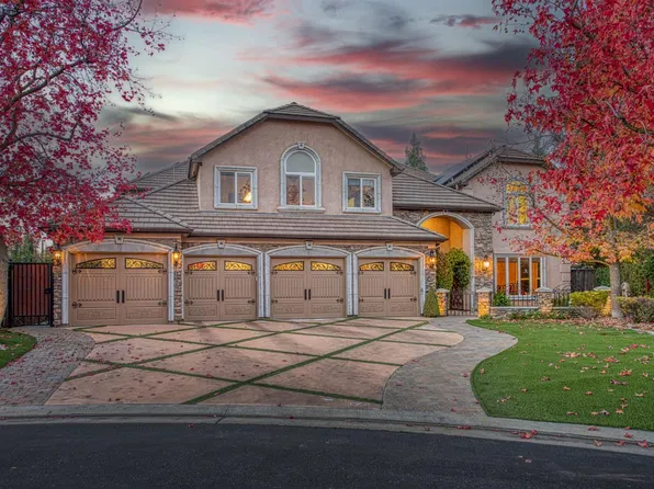 1558 E Shadow Creek Dr, Fresno, CA 93730