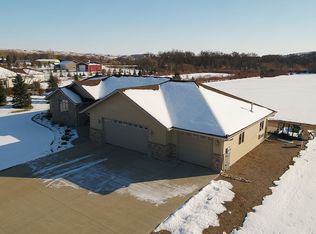 11652 35th St SE, Valley City, ND 58072