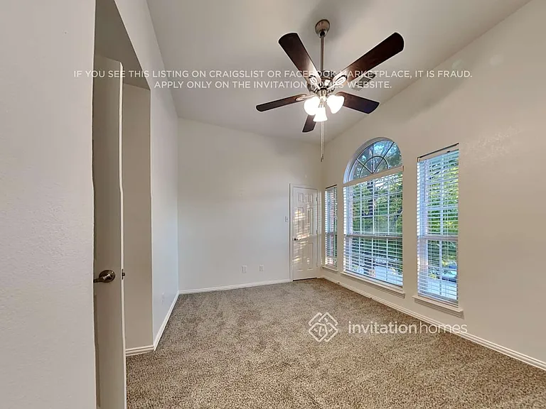 2713 Lynx Ln — Photo 11