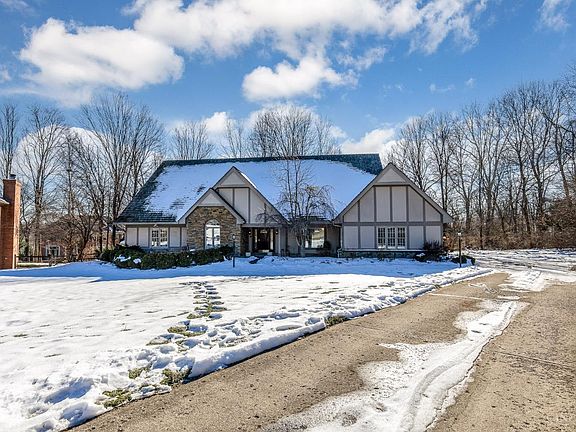 2nd image of 7681 Indian Pond Ct