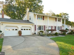 9125 Donna Dean Dr, Springfield, VA 22153