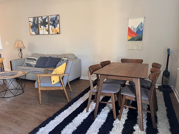 4th image of 3453 Bristol Ln