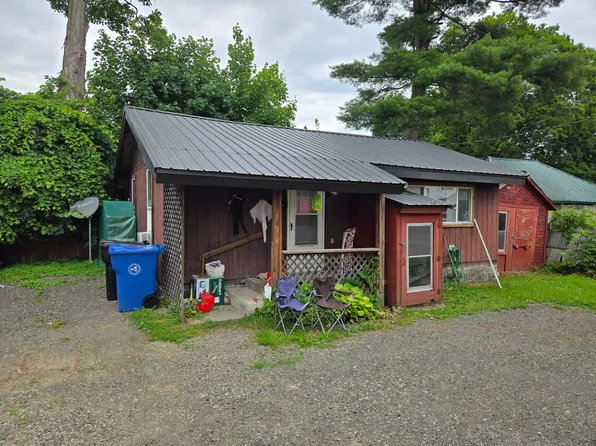 18 Elm St, Cortland, NY 13045
