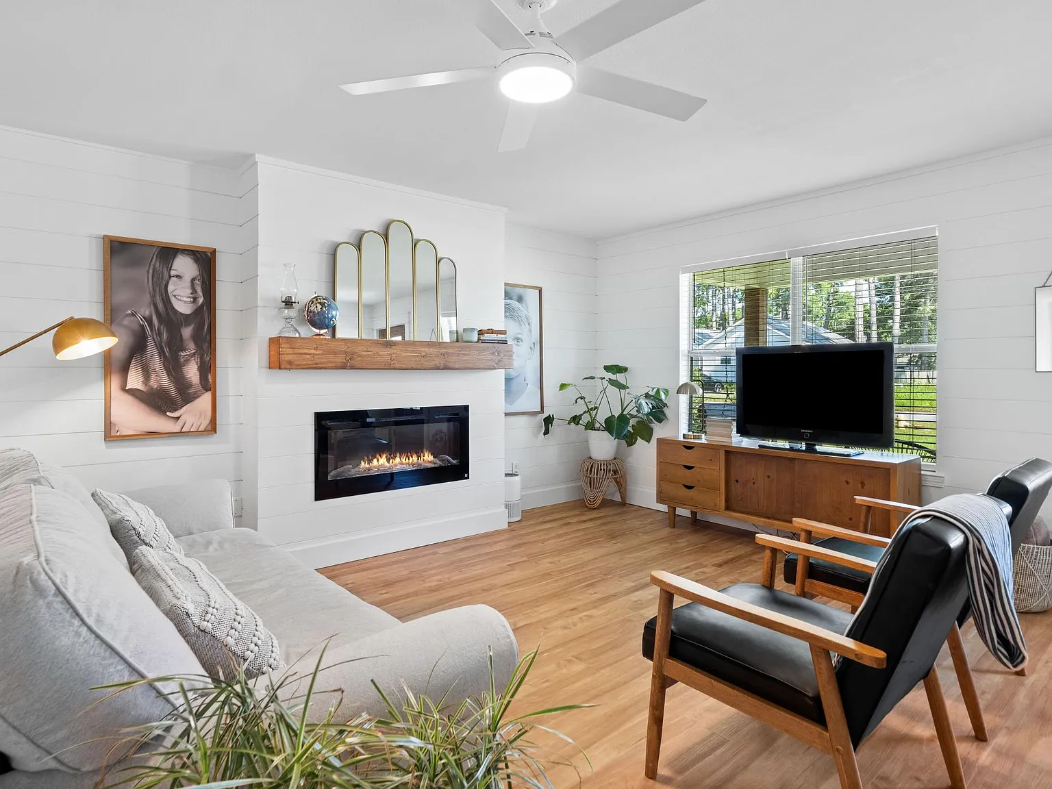 3 bed, 1439 sqft, $3,300 — Photo 3