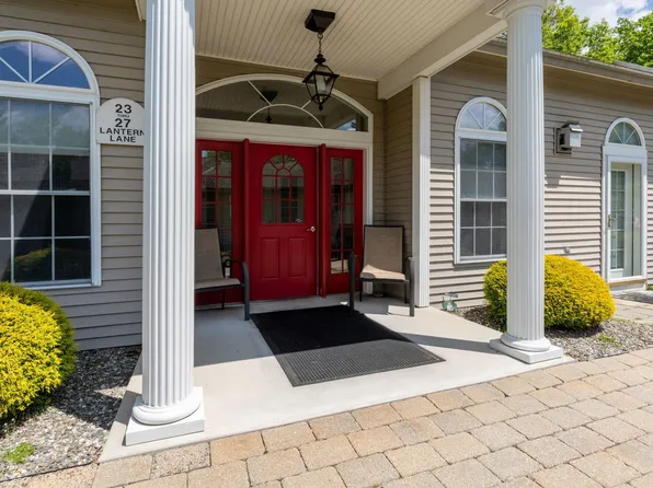 26 Lantern Lane, Kingston, NH 03848