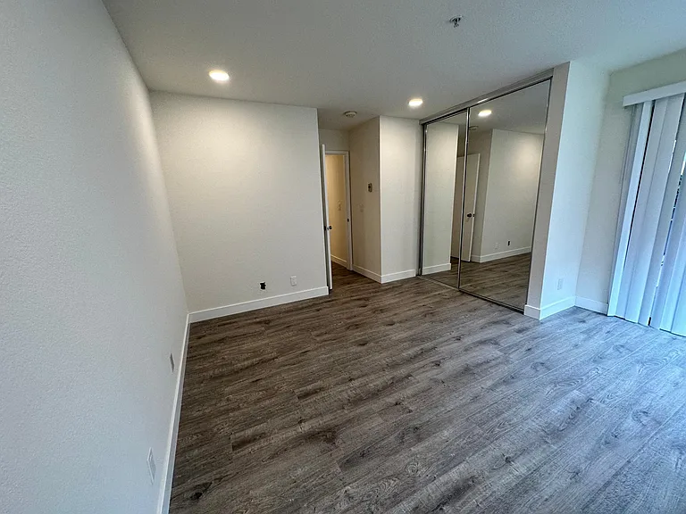 39206 Guardino Dr #112 — Photo 38