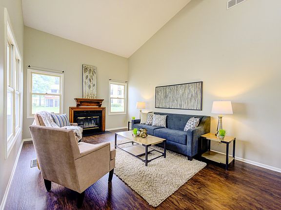5th image of 7670 Vernard Cir #19