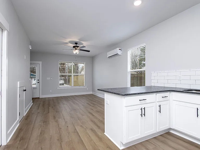 809 Maple St #D — Photo 16