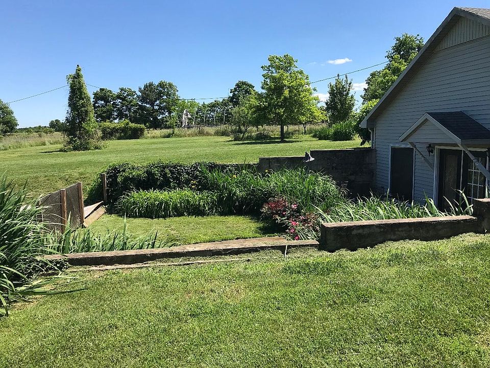 1st image of 287 Holly Leaf Ln