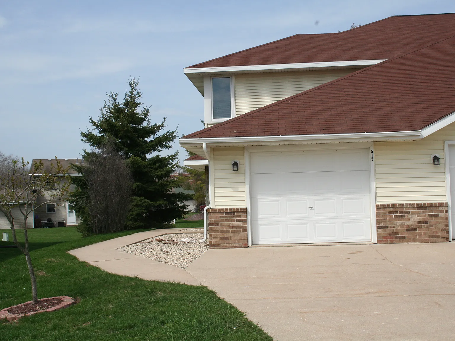 2 bed, 1000 sqft, $1,495 — Photo 1
