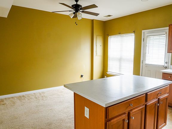 5th image of 5611 Millwheel Way #1