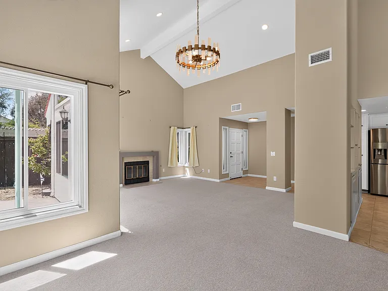 12137 Putting Green Row — Photo 5