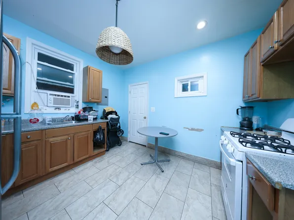 182 Morningstar Road image 5 of 16