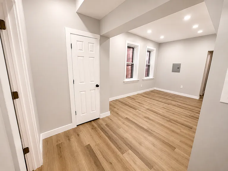 113 Elizabeth Ave #3B — Photo 5