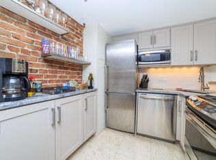 4 Derne St #4J, Boston, MA 02114