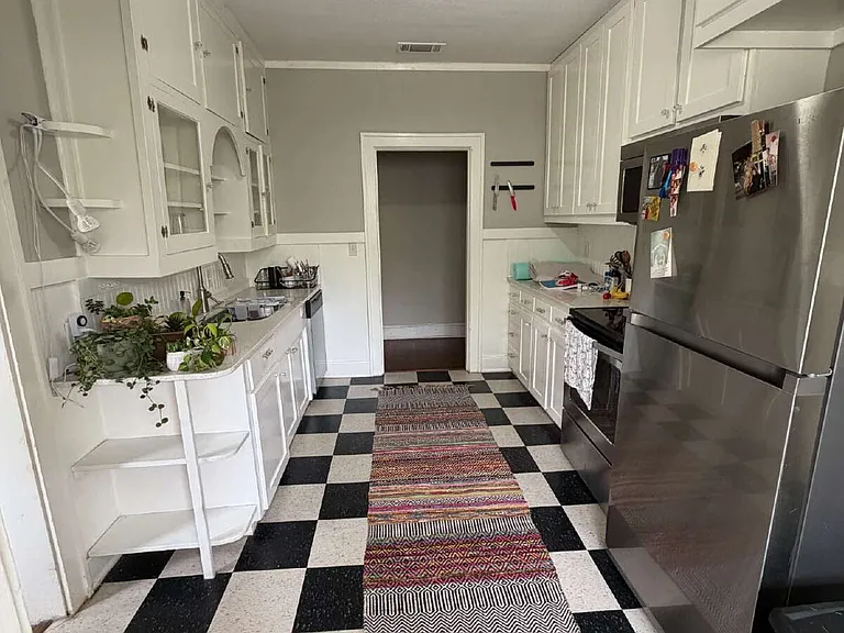 2600 S Adams St #100 — Photo 4