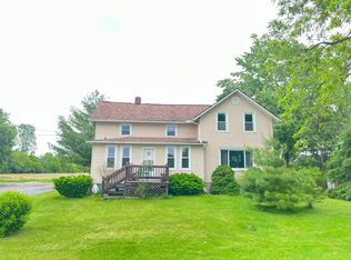 9890 Chinavare Rd, Newport, MI 48166