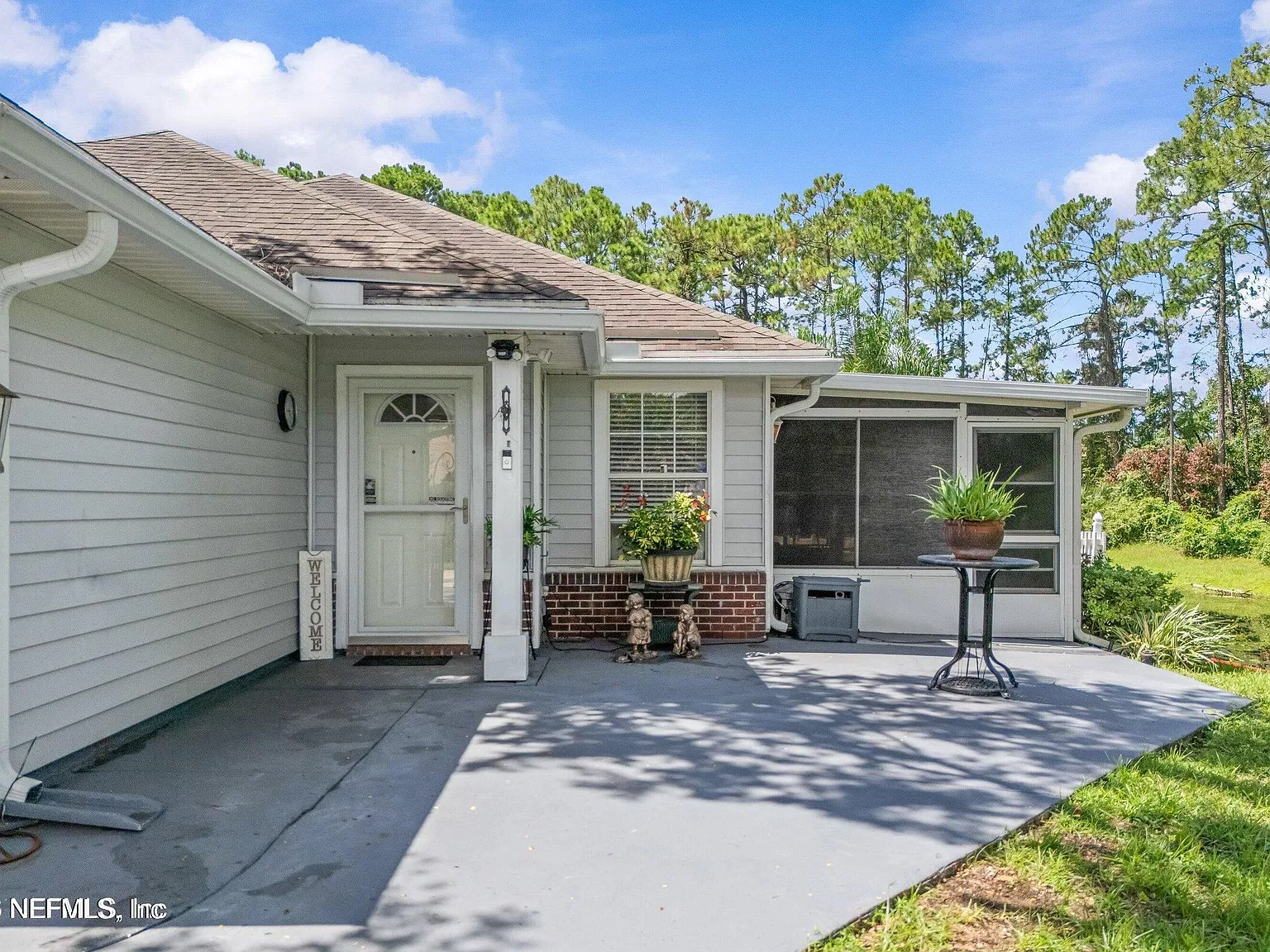 3 bed, 2.0 bath, 1582 sqft, $2,500 — Photo 2