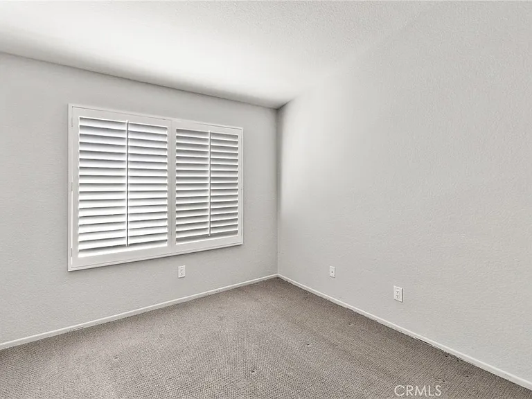 166 Almador — Photo 17