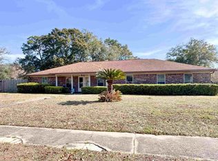 4530 Baywoods Dr, Pensacola, FL 32504