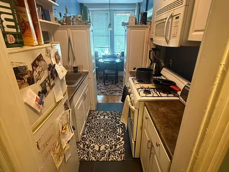 28 Quint Ave #34 — Photo 3