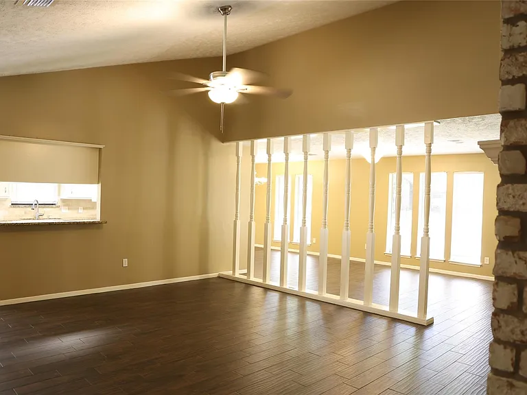 2215 Silver Falls Dr — Photo 14