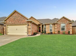 16608 Valderama Way, Edmond, OK 73003