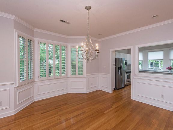 4th image of 1551 Ben Sawyer Blvd Unit 28