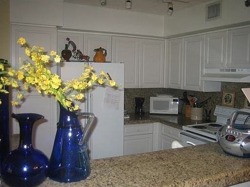 5th image of 19999 E Country Club Dr APT 401