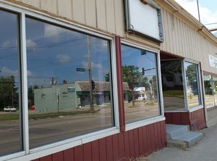 1917* Mount Vernon Rd SE, Cedar Rapids, IA 52403