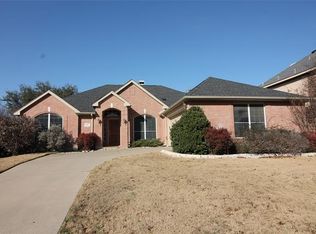 6936 Canyon Springs Rd, Fort Worth, TX 76132