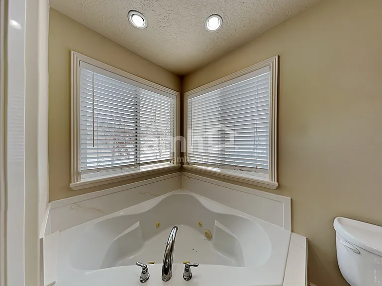 1245 E 640 S — Photo 13