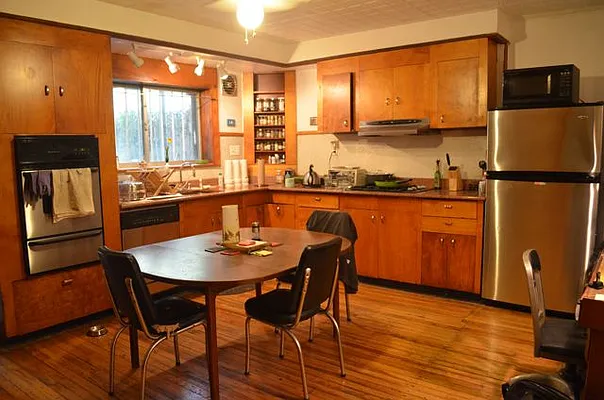 Rented by Garfield Realty  | media 6