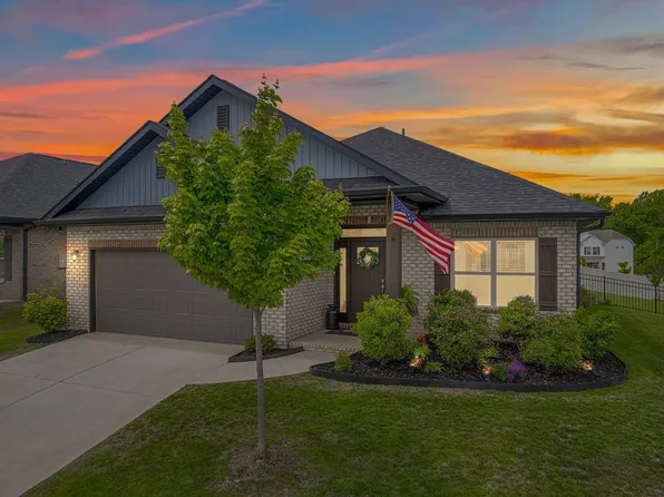 61 Woodcross Dr, Simpsonville, SC 29681