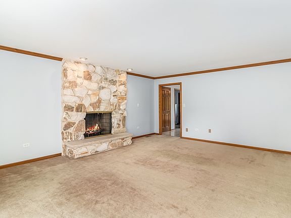 4th image of 4 Tewkesbury Ln