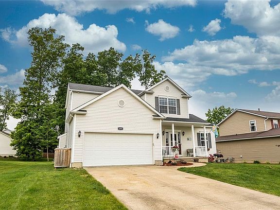 2nd image of 1076 Shrewsbury Dr